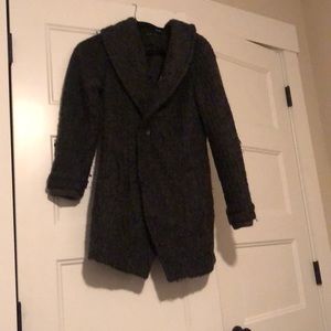 I’m selling a wool/ fur black grayish coat